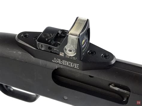 It is CNC machined to precise tolerance and has a rock solid engagement with the top of the 500 and <b>590</b> receiver and with the <b>red</b> <b>dot</b> optic. . Mossberg 590 red dot mount